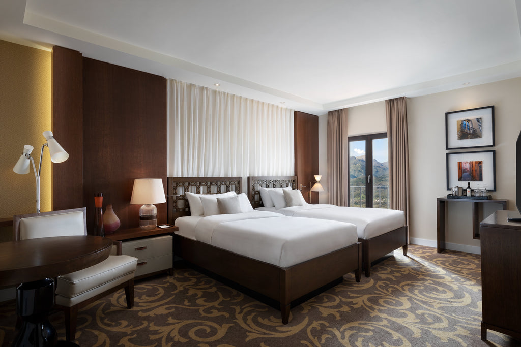 THAT’S AMORE! (1 pax)